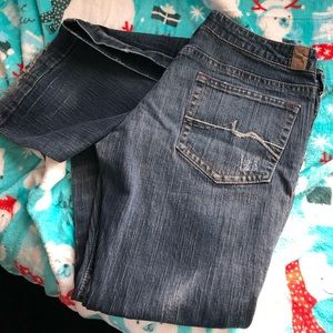 Women’s Maurice’s 11/12 jeans